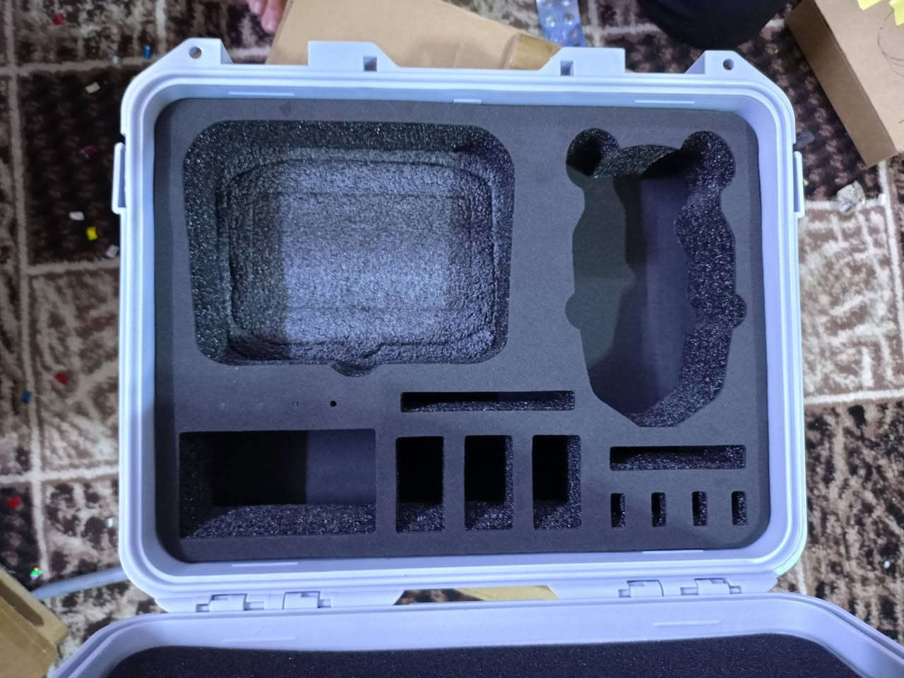 بوكس مال طيارة مقاوم للكسر 
***********
