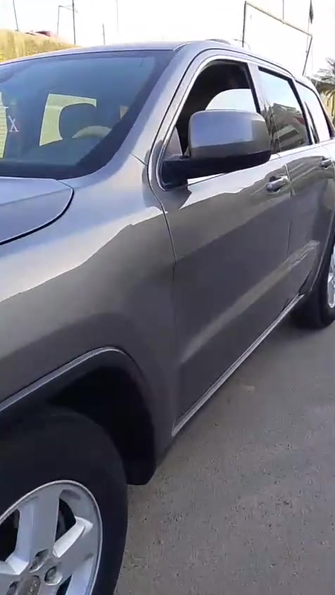جيب لا ريدو موديل ٢٠١١
وارد امريكي بيها صبغ ٥ قطع بس ابيع حزام حداديه مكينه كير ترايك وين ما تريد 
السعر ١١٠ وبيها مجال 
***********
