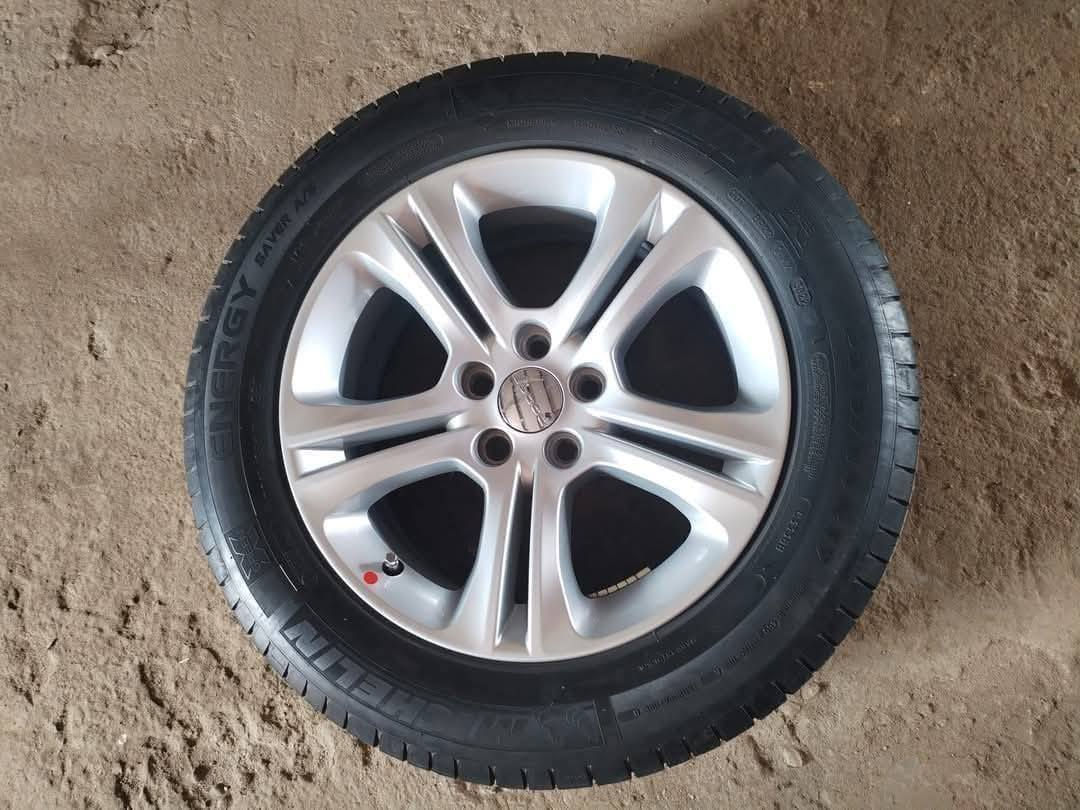 السلام عليكم تخم ويل ١٧ مع تخم تاير امريكي مشلن انتاج ٢٣ نظافة الوياله والتايرات جدا جدا نظيفات  السعر 600 الف قفل بغداد الدوره للتواصل خاص


**إذا كنت صاحب هذا الإعلان وتريد حذفه لأي سبب، رجاءا أرسل رسالة إلى الدعم الفني**