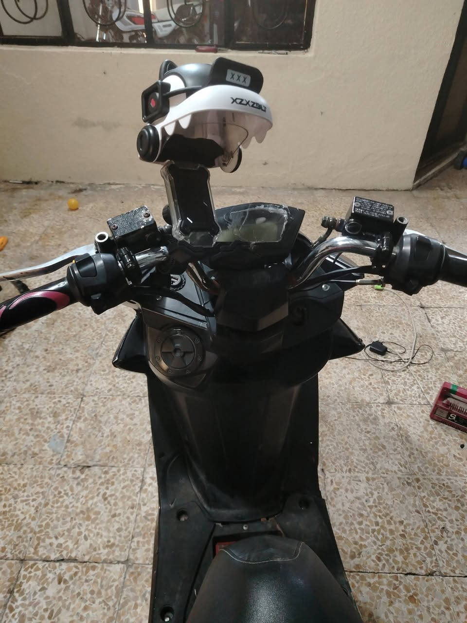 دراجه FS150ccشرط نكره سلف من الصبح سرعه 140
كزوز رياضي فصلات +نار لايتات زينون ابيض دراجه كاملا من كلشي فقط بيها ملاحضات زغيره بل درع مو بل محرك سعرها 375 بيها مجال حك جيتك بس
***********
