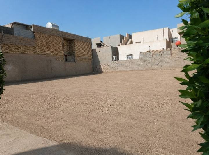 قطعة أرض للبيع طابو صرف مساحة 540 متر شارع عرض 9 متر وشارع نظيف ومشجر مثل ماشوف بالصور والفيديو موقع القطعة منطقة الملعب شارع البو جابر السايدين للتواصل على الأرقام التالية : ***********
