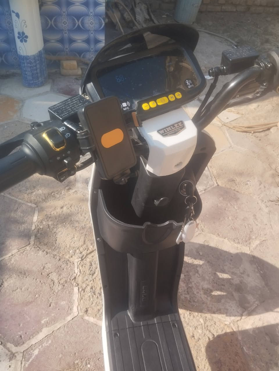 ار 9 مستخدمه شهر 500
***********
