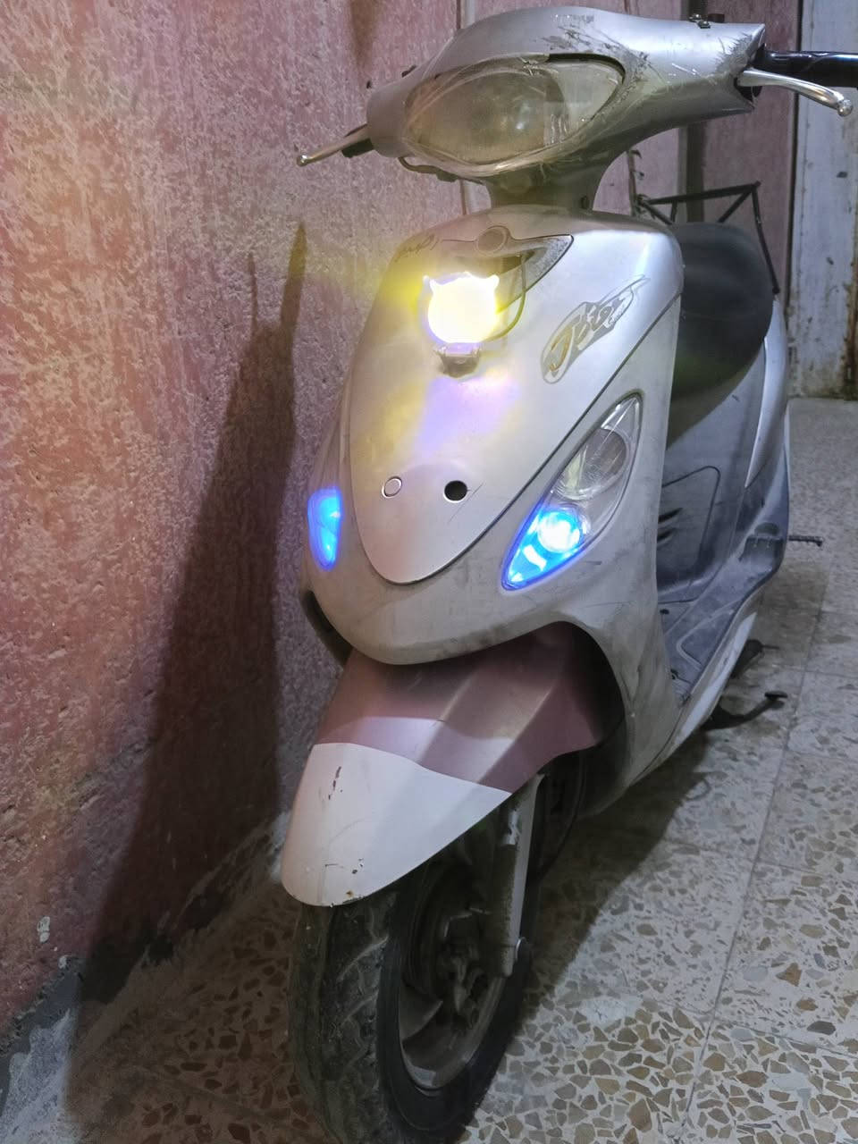 دراجة ماكس للبيع ما مفتوحة كهربائيات كلها شغالة 
نقصها باتري مكاني ناصريه حي الشهداء السعر 400 
***********
