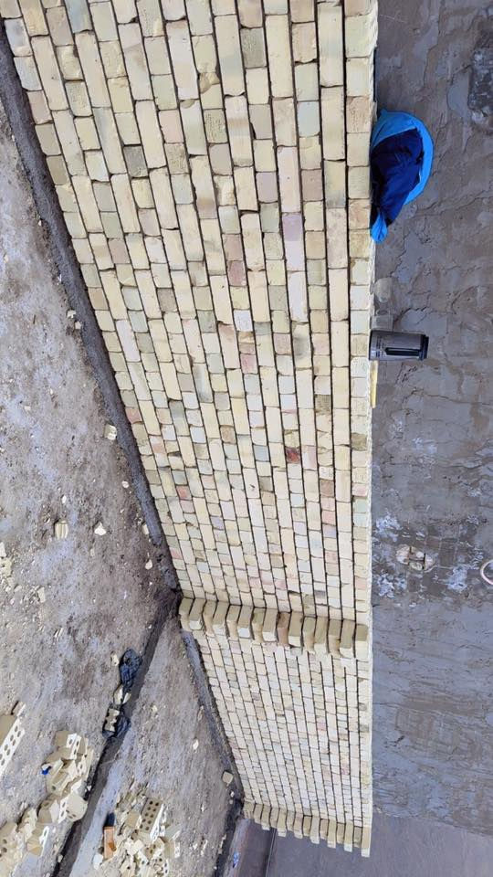 السلام عليكم متفرغ دبل ٣٢٥  استلام مهندس ونشر قالب       ***********
