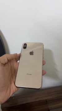 للبيع آيفون اكس إس ماكس شاشه بلادي  🔋78%بلادي  ذاكره 256 سعر 210بي مجا...