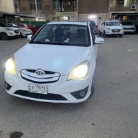 للبيع هيونداي أكسنت 2011 (القردة) السيارة بحالة جيدة استخدام امرأة   ا...