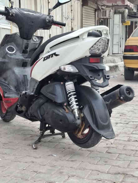 جيتي ار دراجه مال رنبه مكفولع كفاله عامه صارله ٢٥ يوم من نزلت رقمي ***********مكاتي حي اور الدراجه ماشيه 20الف بيه كلجات رياضي بلادي بيه ويدات لايت زنون كله بلاد بيه هاذه مال مداهمات🤪😜
