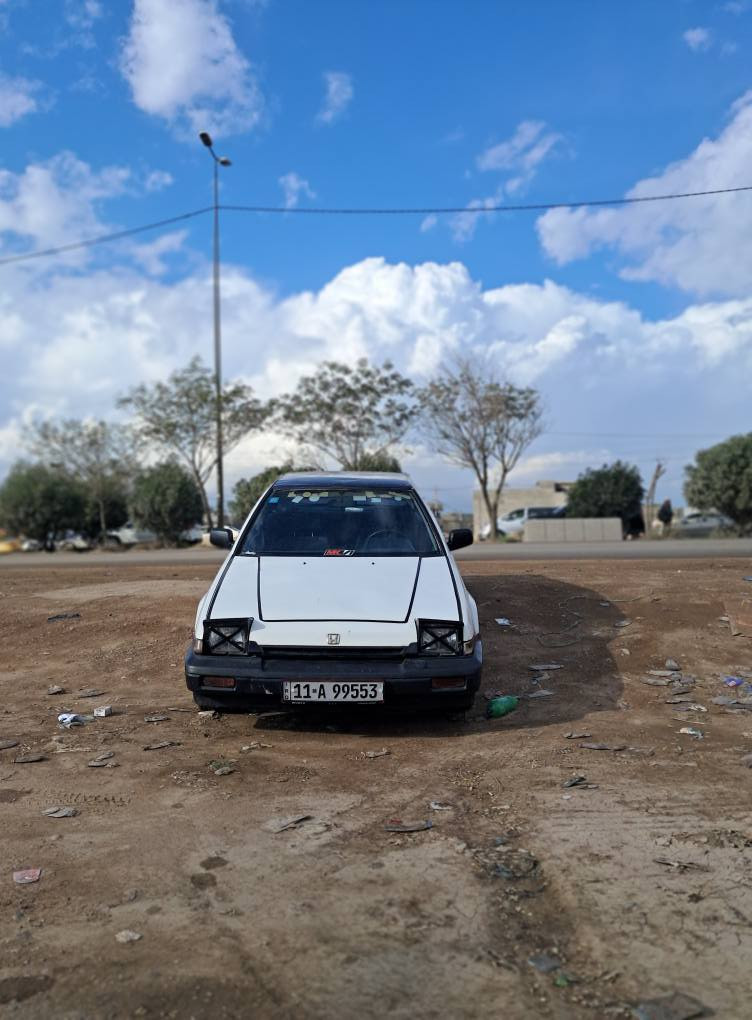 السلام عليكم هونده اكورد للبيع رقم بغداد السياره بعدها على وضع الشركه مملعوب بيه لا مناحيه الكير ولا المكينه دواخل جدد بس يرادله شويه ترتيب بسيط تخم تاير جديد السياره خير من الله عليها كزوز رياضي السياره فئه exr تجي عدادات شاشه ومن المعدودات بلعراق الي اجني من فئه exr  
كلشي شغال بيها بس بيها تلكيطات خياس بسيطه وبس  
مكان السياره بغداد السيديه  
رقمي *********** بغداد, العراق
