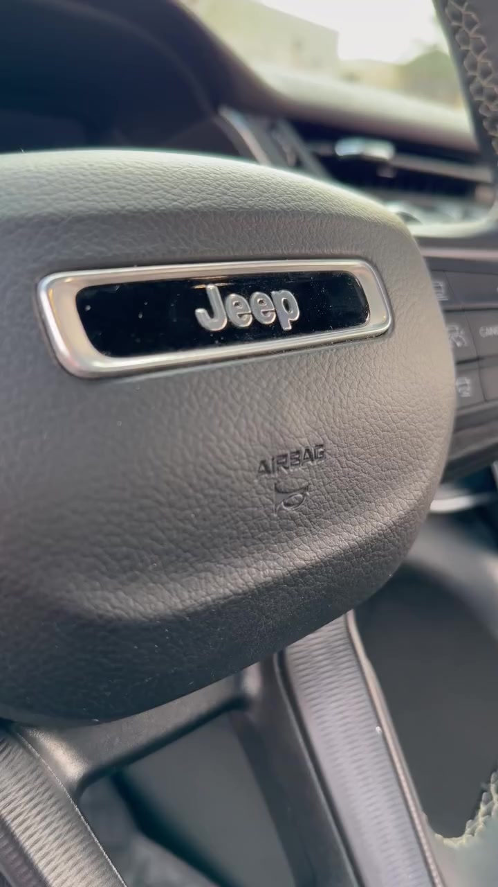 للبيع  Jeep Grand Cherokee 2024
او مراوس 

جيب كراند شيروكي 2024 امريكي 
ضررها سرقة القطع الخارجية  فقط والسستم كامل
 بدون اي حادث او ايربك 

7 راكب 
كاميرا خلفية + حساسات ورادار 360
مثبت سرعة  
نظام أمان  كامل 
(فرامل طوارئ + تحذير خروج عن مسار)
تبريد ٣ قطع  
ماشية 50,000كم 

السعر 270 

تفاصيل اكثر واتساب ***********
