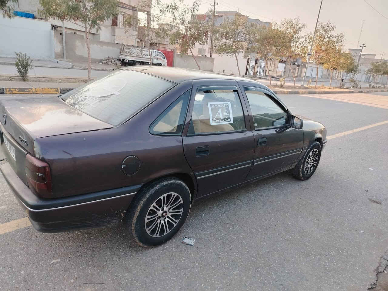 السلام عليكم فكتراه.موديل.92 حجم 16 محرك وكير بشرط شرط التحويل كربون بنزين بيها مصلحه دواير فقط بدون صبغ السيارة بلادي سوني جديد العنوان موصل جانب الايمن قرب الهزه المرور*********** الاسيا ***********
