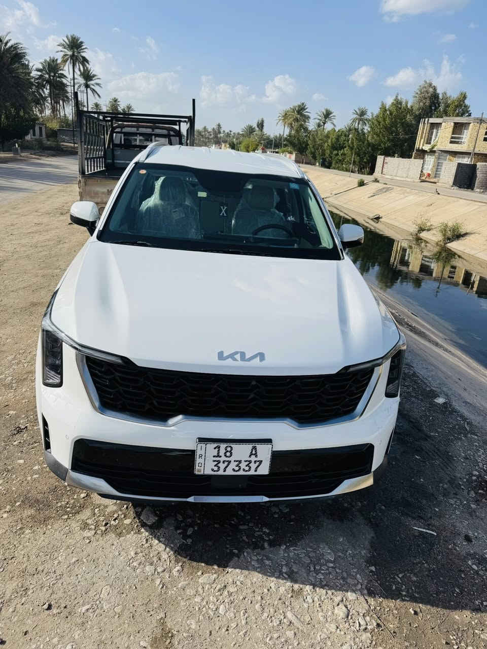 سورنتو 2025 خليجيه دبل كامره 
ويل 20 داتا شو 
فول عدى البانوراما 
ماشيه 4 الاف 
رقم بابل
السياره جديده وجاهزه بيها بابين مبدله اصليه نفس اللون شرط
بدون صبغ السياره 
السعر 288 وبيها مجال بسيط 
ومكانها كربلاء طويريج ***********
