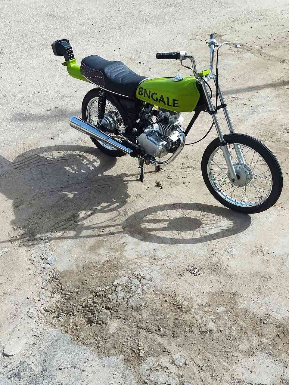 السلام عليكم دراجه للبيع نوع ناما شاصي 2022 اوراق سكنر كاملات وتعمير 2025 دراجه مكفوله مكينه ما مفتوحه حلـِۈۋ‏وھّ لون مميز صبغ حراري راسطه طياري السعر الاتصال عل رقم *********** مكاني بابل قضاء القاسم
