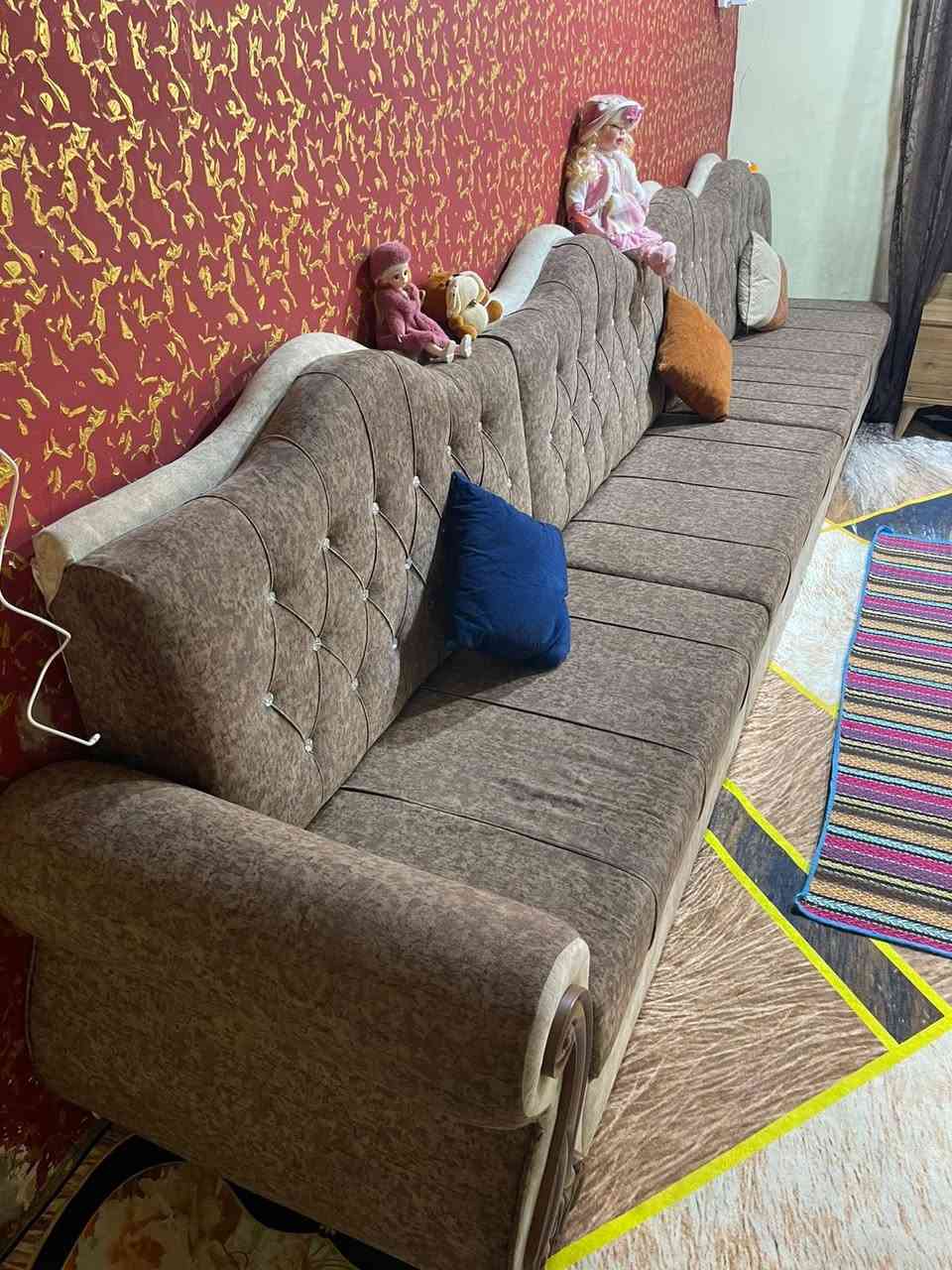 سلام عليكم تخم قنفات كامل ماعدة الاركان مو ويله للبيع نضافه 90/. نضاف لاكسر ولا زلغ حته الاقماش نضيف سعر 450 الف جربايه صاج اصلي مامستخدمه نهائيا جديدة سعر 125 الف مكام البصرة الاتصال ***********
