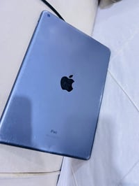 ايباد ٧ • ٣٢ • نظيف