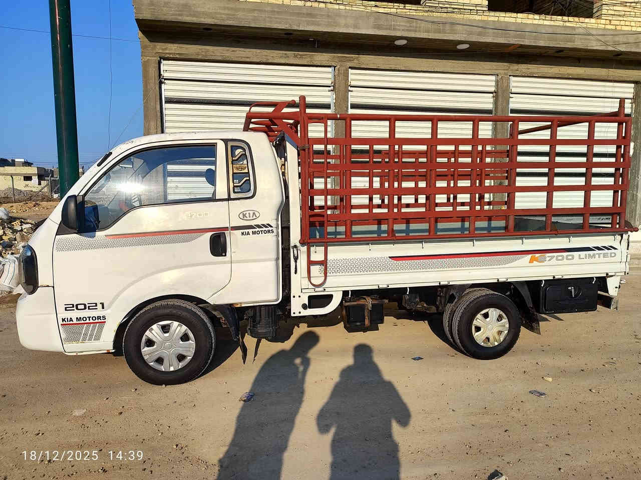 السلام عليكم كيا بنكو موديل 2014 السياره مكفوله محرك كير اكسل شاصي رقم الشاصي تدفئه تبريد كهربائيات تخم تاير جديد حداديه جديد شرط التحويل غير متواجد على الفيس للاستفسار الاتصال  ***********
