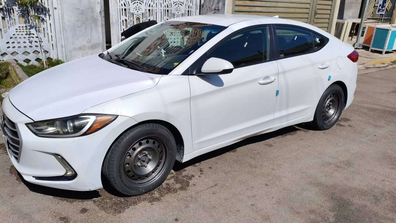 السلام عليكم النترا 2018
وارد امريكي مكينه 2000دوش كير AT بلاد
رقم اربيل نص فول ماشيه 110 
تحكمات ستيرن
اشاير بل مري
رادارت خلفي امامي 
شاشه ذكيه
تبريد ثلج❄️ وتدفئه 
كامره خلفيه
مانع انزلاق
مثبت سرعه
تخم تاير جديد 
السياره شرط وكاله 
حادثه جاملغ امامي مال الصدر بدون دواخل موجوده صوره الحادث بل منشور  
السعر 125بيه مجال 
العنوان بغداد حي العامل للاستفسار ***********
