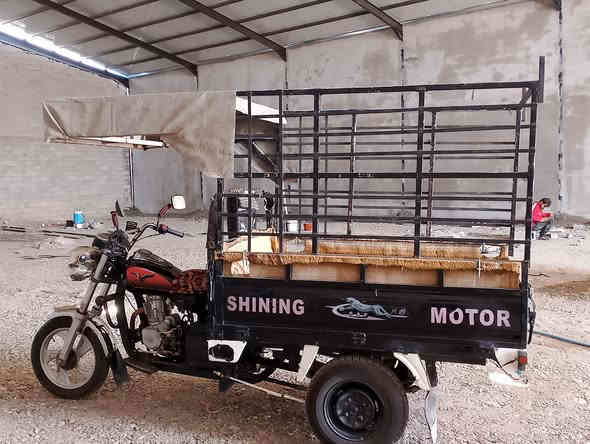 سلام عليكم ستوته للبيع موديل 13
سعر 750 شراي يتصل 
***********
