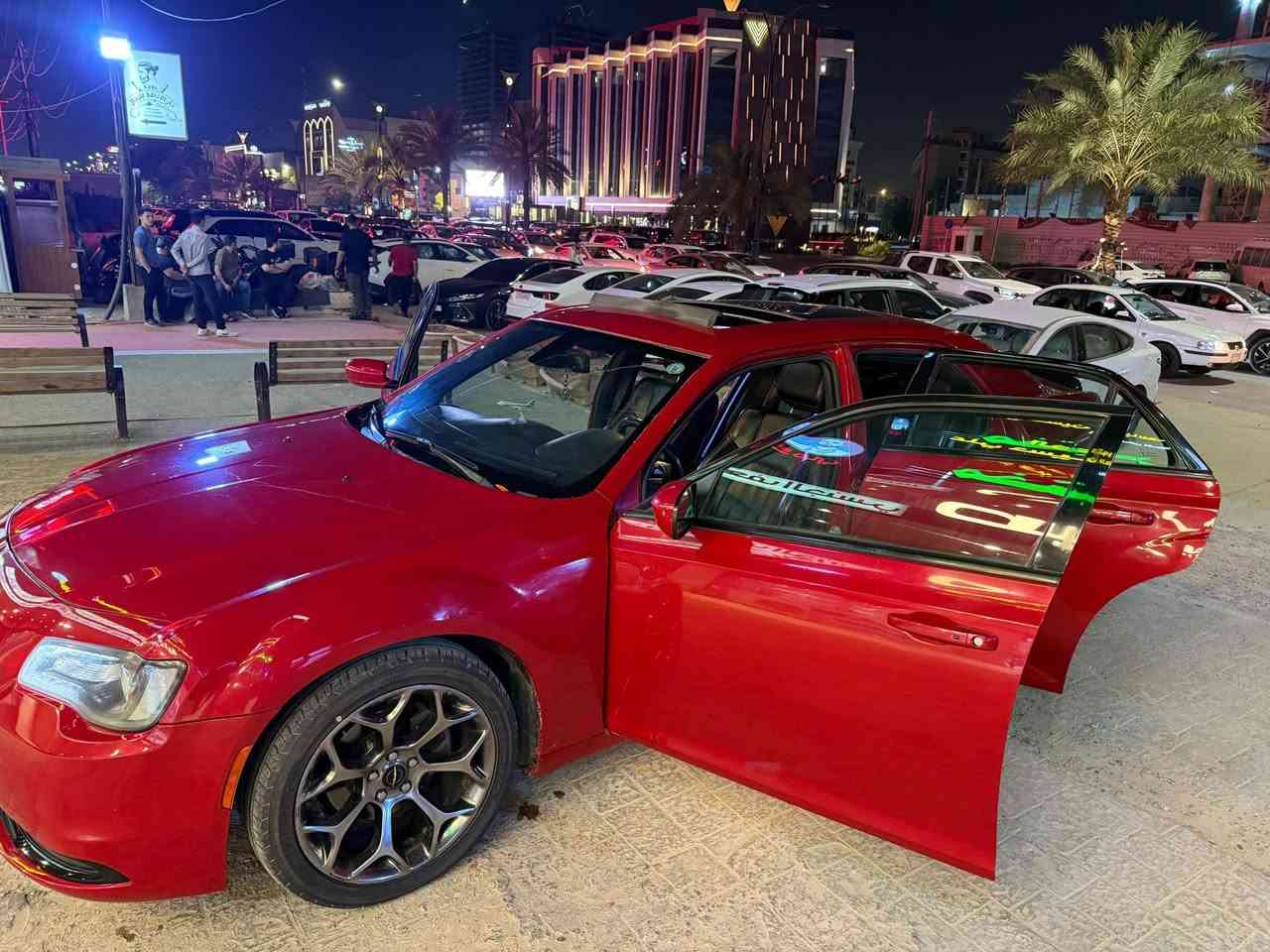 السلام  عليكم ورحمة الله وبركاته
‏‎‏‎       ——— للبيع  ———

كرايسلر اوباما   300S— Chrysler Obama

‏‎‏‎وراد أمريكي .     —  دخول كلين 

‏‎‏‎الموديل           — 2016

فئة.                 — 300s 

حجم المكينه   — 3600/ V6

‏‎‏‎اللون               — احمر    طماطي

‏‎‏‎المسافه المقطوعه — 160,000

‏‎‏‎المواصفات 
‏‎‏‎- بصمة تشغيل 
‏‎‏‎- 
‏‎‏‎-تشغيل عن بعد 
- فتحة سقف ( بانوراما ) 
‏‎‏
‏‎‏‎-كشنات جلد 
-كشنات تدفئة -
- گير ماوس 
‏‎‏
‏‎

‏‎‏‎- تبريد مركزي 
‏‎‏

‏‎‏‎-كرسي السايق بحركة كهربائيه 
‏‎‏‎شفتات ستيرن جهتين 
‏‎‏‎-تحديد سرعه 
‏‎‏‎-مانع انزلاق 
‏‎‏‎-كامره خلفيه دواره
‏‎‏‎باقي المواصفات المعروفه بال S 

‏‎‏ضرر داخل العراق شبر بنيد + باب بصف سايق بارد 

‏‎‏‎رقم السياره    —  اربيل   

‏‎‏‎للأستفسار واتساب     - ***********
