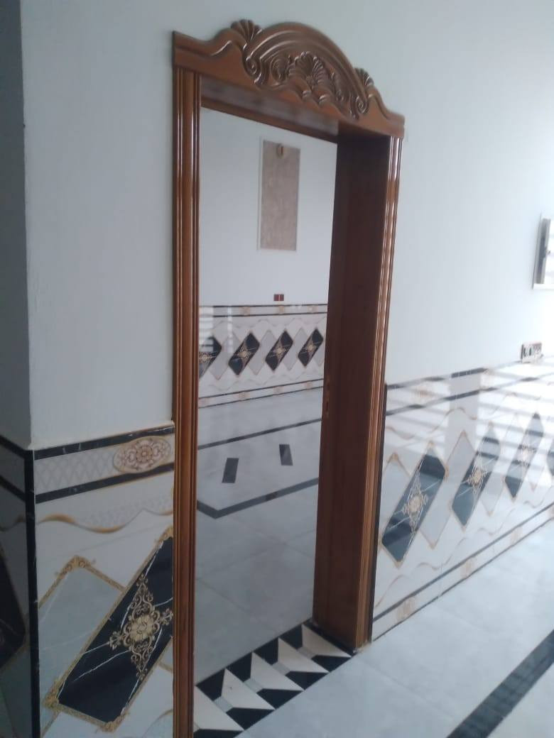 السلام عليكم
١-يوجد لدينا بيوت زراعي عدد ٢ في الوركاء حي العسكري للبيع كل واحد ٢٢٥م يتكون كل واحد من ٢ غرفة ومطبخ وصالة وبراني وكراج صحيات داخلية وخارجية الأول كامل والثاني بيه نواقص للإستفسار الاتصال على الرقم التالي *********** أو ***********
