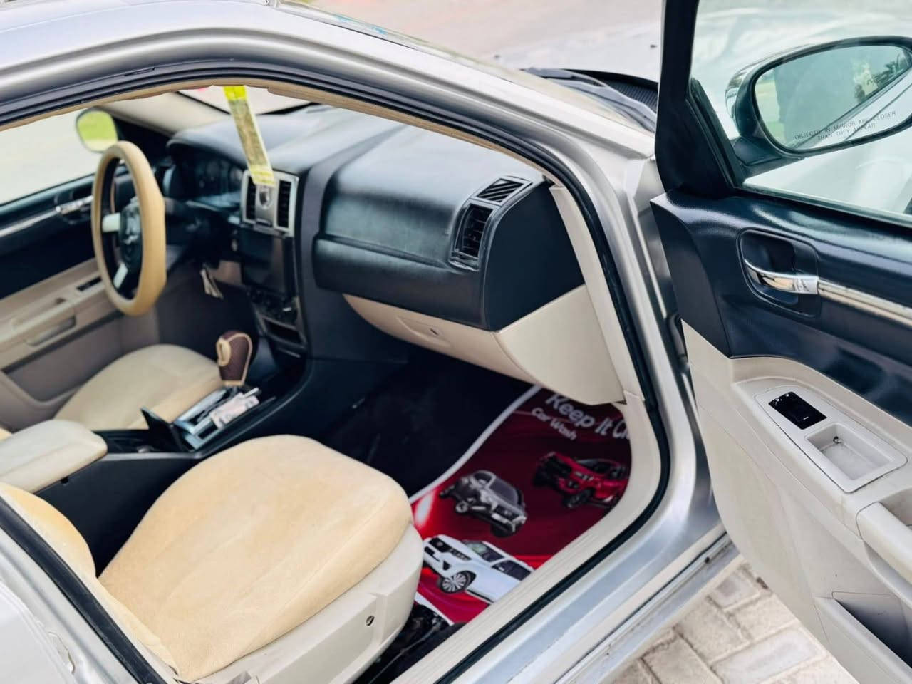 اوباما  مديل 2006 سعر 95 قابل للتفاوض الأستفسار اتصل  *********** وارد أمريكي حادثها جاملغ امامي فقط بدون دواخل والباقي كفاله بيها مكانات صبغ اثر جراد  شاشه كبيره  داخل بيجي   3500 مكينه وكير مكفولات حداديه جديده تخم تاير  مشروع وطني ب اسمي سنويه ل 30 بيع او مراوس مكان سياره الديوانية قضاء الشاميه
