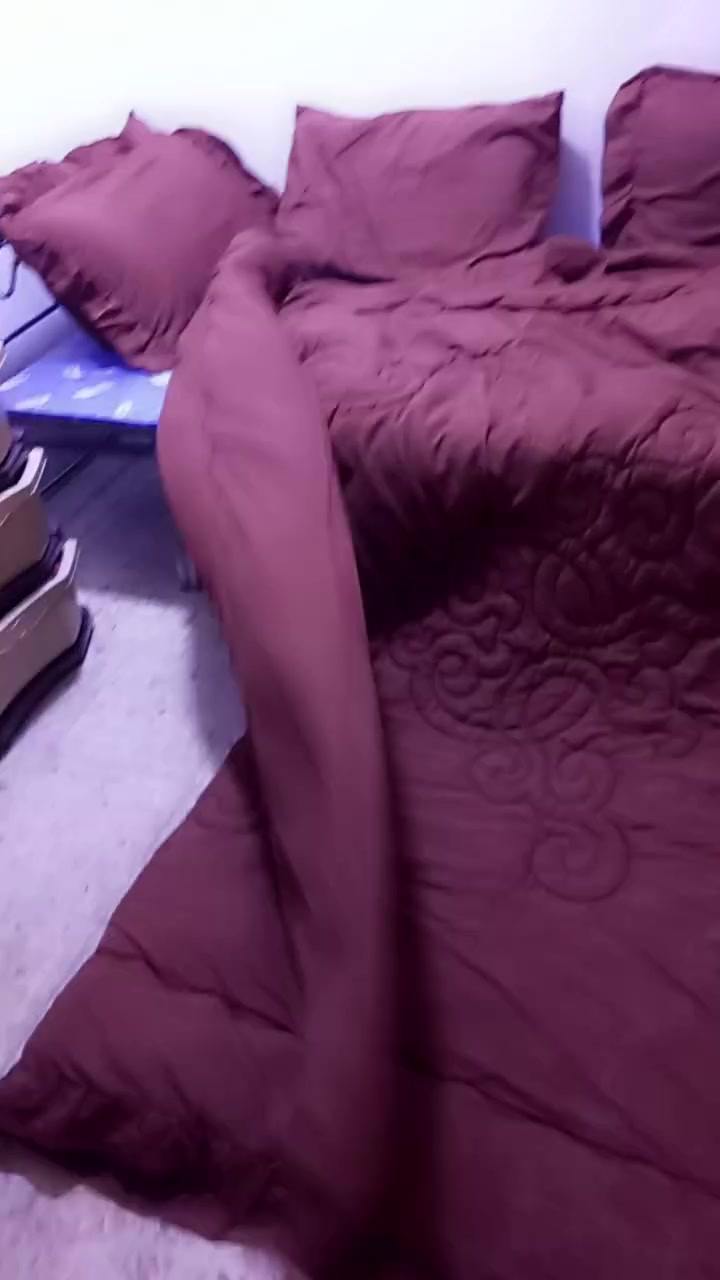المجرات ١٠ الثلاجه ٢٠٠ الطبله ب٥ الف الشاشه ب٢٥ الف الفرشه اربع وجه مخده وتلبيسه ولحاف ٢٥ المبرده ب١٠٠ الف الزوليه  ١٥ القنينه ب٥٠ الف والبراد ب٧٥ الف الكنتور حديد ب١٠ الف ***********

