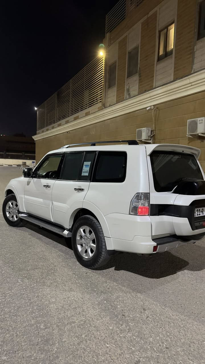 السلام عليكم
باجيرو 2015 رقم بغداد الدولي للبيع⭕️
 مكفولة كفالة عامه من الصبغ والبارد وموضح بالصورة السياره فول مواصفات حبتور ⭕️
كراسي 2 كهرباء الكراسي جلد نظيف جدا 
محرك 3500 نظيف السيارة ماشيه 155 الف ⭕️
 السيارة باسمي تحويل أو وكالة بيع أو مراوس  
السعر 190 وبيها مجال ⭕️
للاتصال *********** فقط واتساب 
مكان السيارة النجف الاشرف
