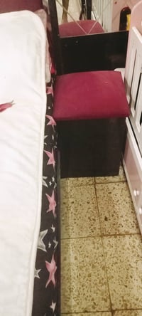 غرفه تركيه اصليه ،،مثل ما موضح بالصوره ،،للاستفسار مراسله الصفحه او ات...