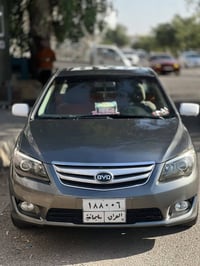 بي واي دي F3 • ٢٠١٤ • گير عادي