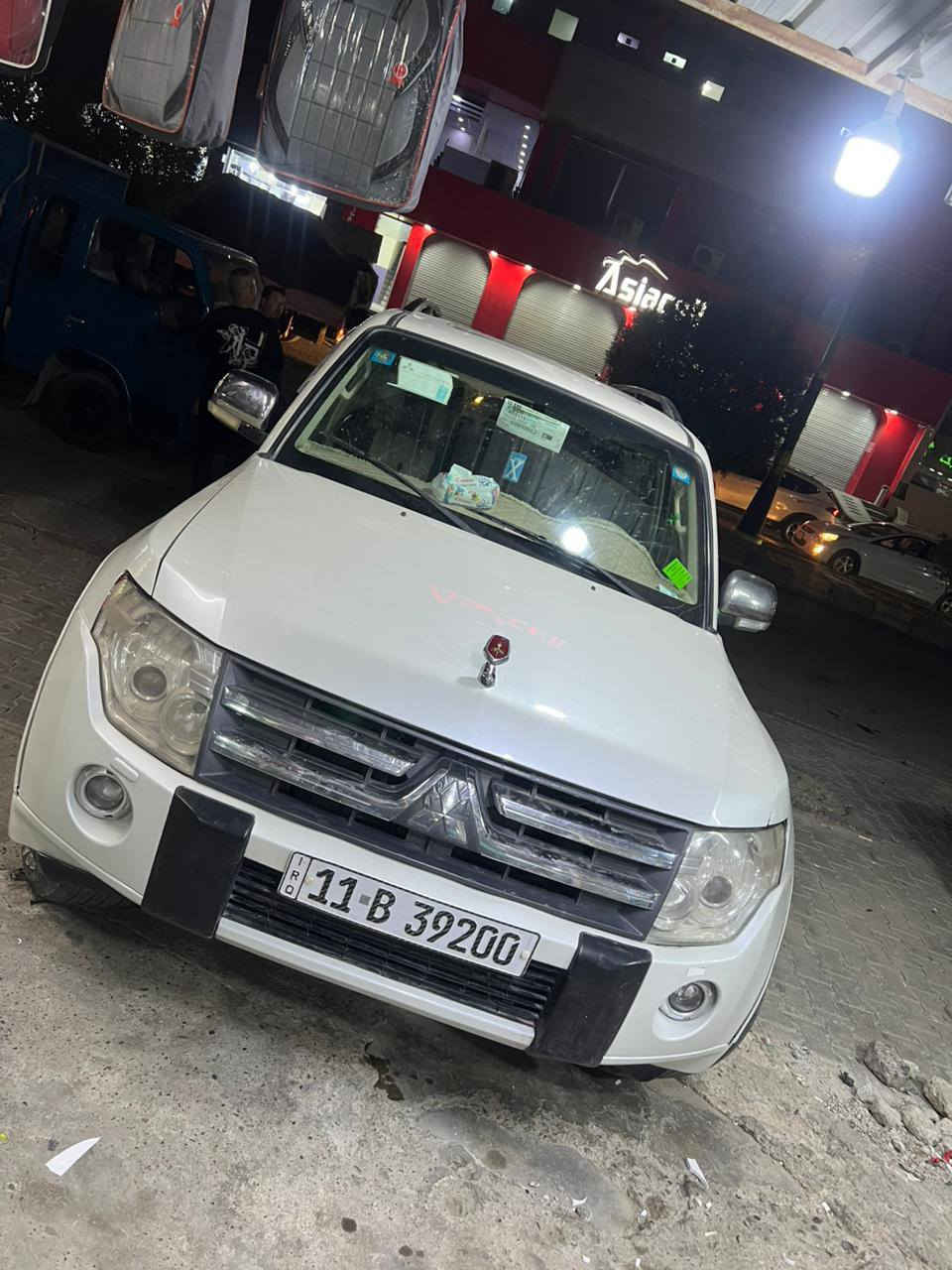 باجيرو موديل 9 حبتور مكينه 3500  لبيع او مراوس حسب قناعه عنوان شطره ***********
