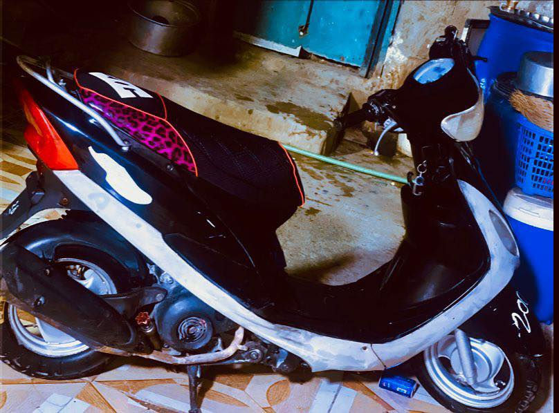 السلام عليكم  دراجه ماكس منغولي   كهربائيات شغاله بس يرادله تعديل بصيط  على وضع لبلاد  السعر ٦٠٠ وبيه مجال  عنواني البصره الزبير *********** متواجد واتساب فقط
