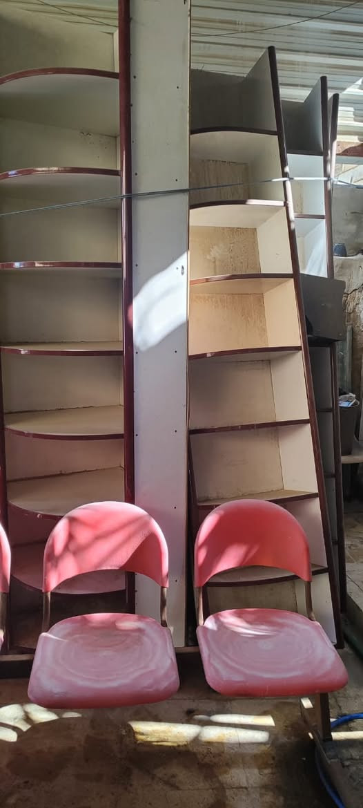 للبيع للبيع فاترينات جديتات جدا
الانتصال ع الرقم ‭***********‬

