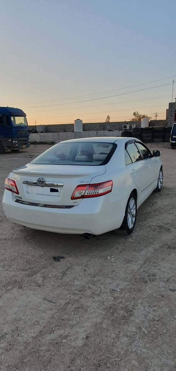 السلام عليكم  كامري خليجي  للبيع موديل 2011 فوول مواصفاات سلطنه (GLX)
رقم سليمانية الجديد 
فتحة سقف
محرك اربعه سلندر
كشن كهربائي 
تحكمات
قفل سرعة
حساسات 
ويل كب كامري 
تخم تاير جديد 
تبريد + تدفئه
حساسات امامية خلفي بلادي
بردء خلفي كهربائي بلادي
نظام ايكو
العنوان / ديالى-خانقين
للأتصال ***********
