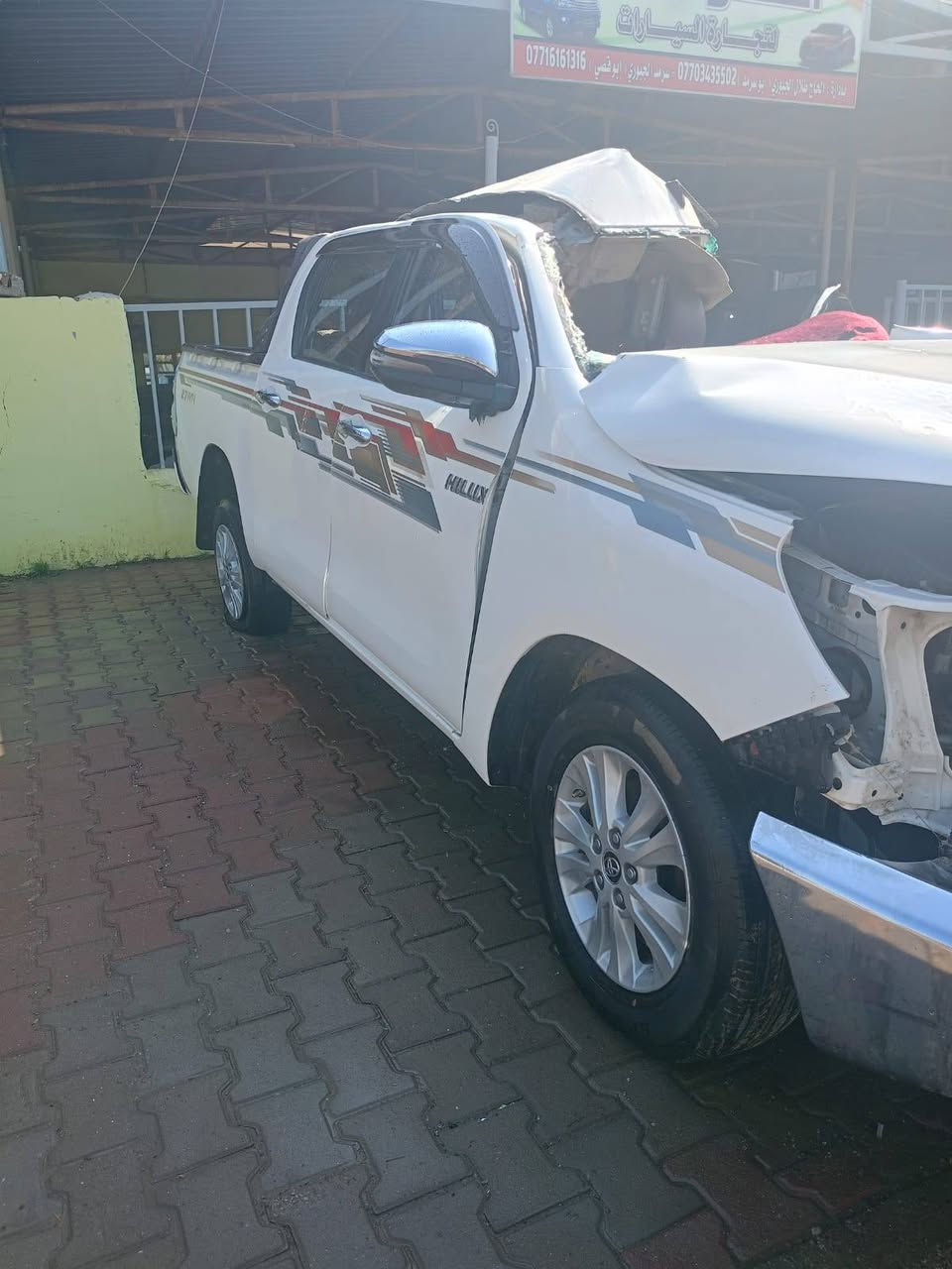 السلام عليكم للبيع بيكم هايلوكس كير اوتوماتيك  موديل 2018 رقم بغداد تحويل ثاني يوم سياره سابقا كلين قطره صبغ ما بيها 
سياره تعرضت لحادث ابيع على حادثه 
سياره محرك كير شاصي سليمات ما بيهن شي سياره شغاله وتمشي للتواصل على الرقم ***********
