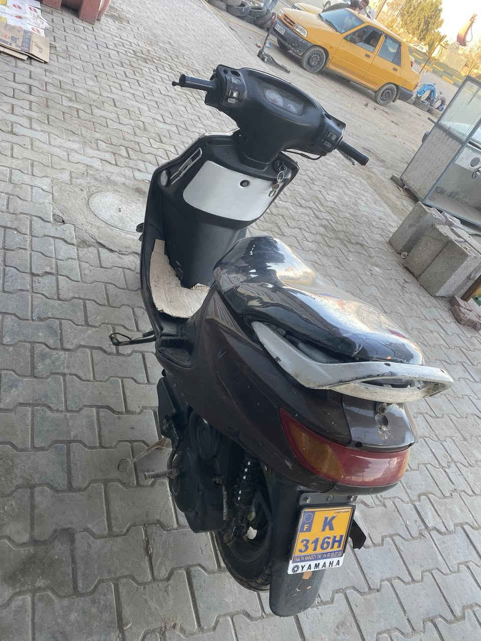 فراشه البيع نضيف ماناقصه أي شي سلف هندر كله شغاله كهربايات  شغاله اشاير شغاله باتري جديد شفت عينك 325وبيه مجال ***********
