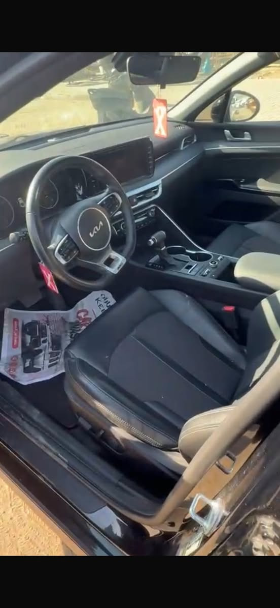 السلام عليكم كي فايف دخول جديد موديل 2024
محرك 1600 تيربو ماشيه 44 فول مواصفات عده البانروما  السعر 163 مكاني البياع شارع قطر الندى ***********
