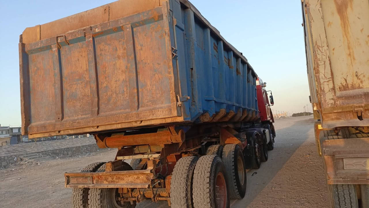 عربانه كلابه لبيع مكفوله من كلبه ومن كسر تخم تاير عله 20 دناكير 14 مدور جدد عربانه جاهزه كبل لشغل ذرعتها 27 متر بدون تعلوانه السعر 40 وبيها مال لشراي مكان العربانه رمادي خمسه كيلوه مقابيل مطعم حجي محمد لستفسار عل رقم 📱 مكلف بنشر مارد خاص ‏‪***********‬‏
