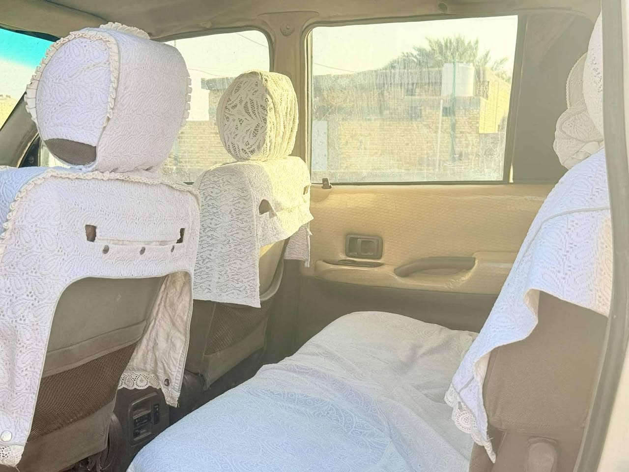 السلام عليكم برادو 2001 مشروع وطني كير مكفول ومكينه بلاد 3000 مكفوله لاتبخير ولاتنقيص كشرته نضيفه مكاني ناصريه قضاء النصر رقم ***********
