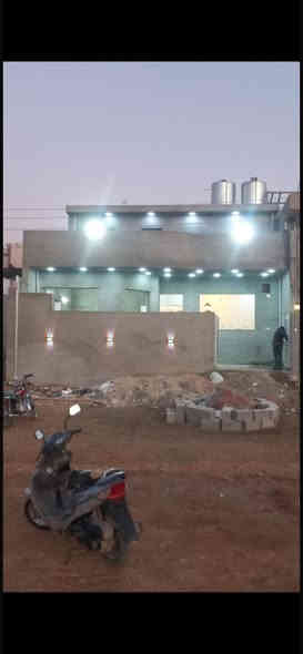 🏘🏘بيت للبيع ديالى خانقين / سيروان بالبداية / اول فرع خلف محل اجهزة الكهربائيات مقابل البيت مجمع سكني 
مساحة 180 متر طابق واحد 

2 غرفة نوم واستقبال وصالة داخلية ومطبخ ومجمع صحيات 
علماً البيت فول سيراميك وسقف ثانوي 
فقط سيراميك ارضية مكامل 

السعر / 60 مليون بي مجال  

للأستفسار اكثر اتصال بالارقام فقط 
***********
***********
مكتب فريا موفق للعقار
