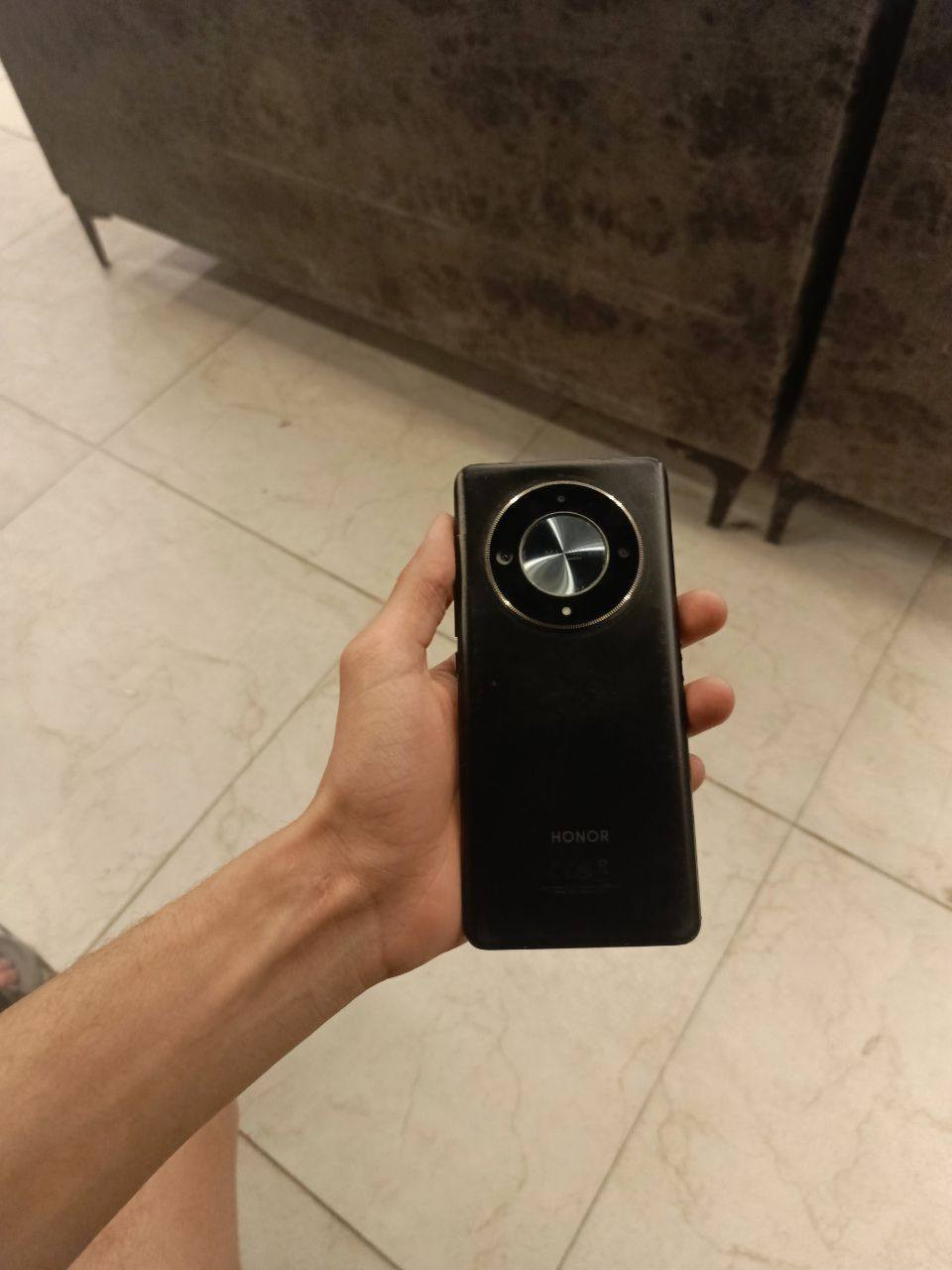 هونر. x9b للبيع مبدل شاشة و فلاش عاطل فقط جهاز نضيف سعرة 150 مكاني بغداد ابو دشير 
رقمي ***********
