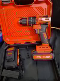 دريل شحن همر • بطاريتين ليثيوم • يثقب حديد كونكريت