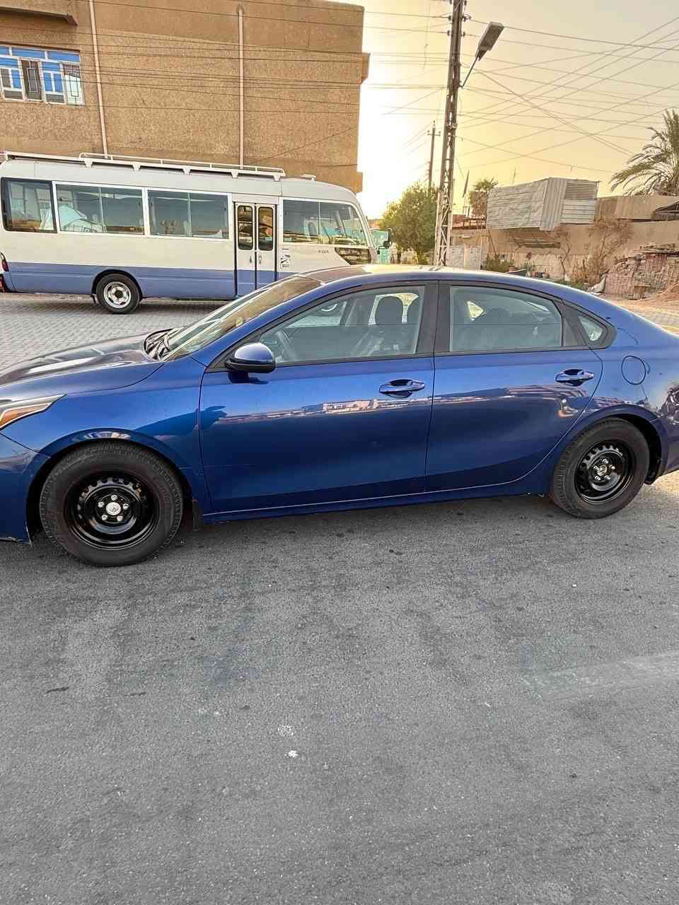 كيا فورتي 2020 للبيع  رقم بغداد بإسمي السياره  حادثها بس بنيد مبدل  ماشيه السياره ١٢٠ كيلو متر 
مكان السياره بغداد/حي العامل 
السعر ١٣٢ وبيها مجال قليل 
***********
