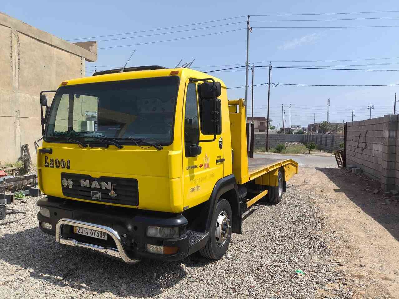 السلام عليكم للبيع مان سطحيه مديل 2001سياره جاهزه 
رقم سليمانيه تخم تايرات جديد باتريات جديد السياره خير من الله 
مكان السياره كركوك قضاء الحويجه تفاصيل اكثر اتصل وتدلل ***********
