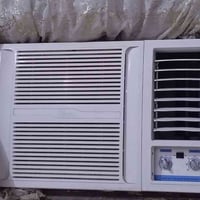 مكيف ميديء مستعمل شي قليل شرط اخوالجديدالسعر٢٧٥ وبيه مجال 07804160070