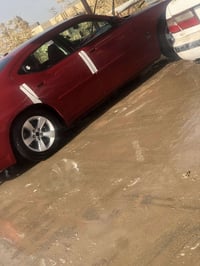 عندي جارجر 2010 رقم اربيل نكليزي حداديه 75 بل ميه تخم تاير جديد 078143...