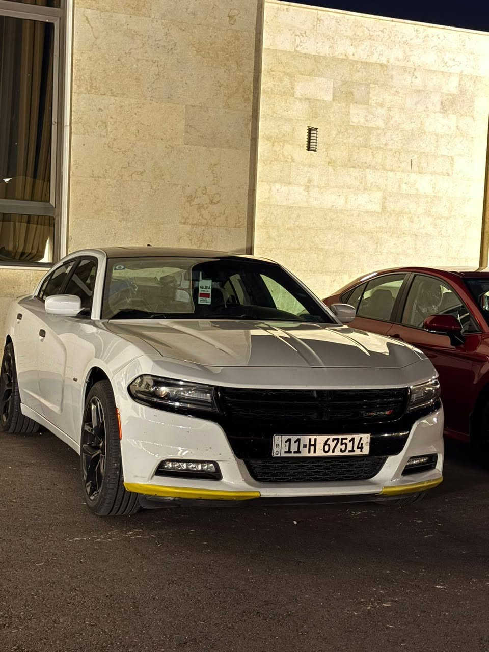 السلام عليكم
جارجر GT بلاس فول مواصفات خنك 

2018 استيراد خاص قماره سوده 

حادثه من امريكا بابتين وشويه من الجاملغ الخلفي بدون ايرباك بجم كبس 
السياره خير من الله نقص برغي مابيه جاهزه على آخر حبايه سياره بيه نصبه ماشالله احلا من صور منظومه تبريد طك كارتون نهايت الموسم جهزته مابيه نقص برغي 

ماشيه 99 

السعر 214$ وبيه مجال بسيط 
مكاني المنصور أو السيديه 
***********
