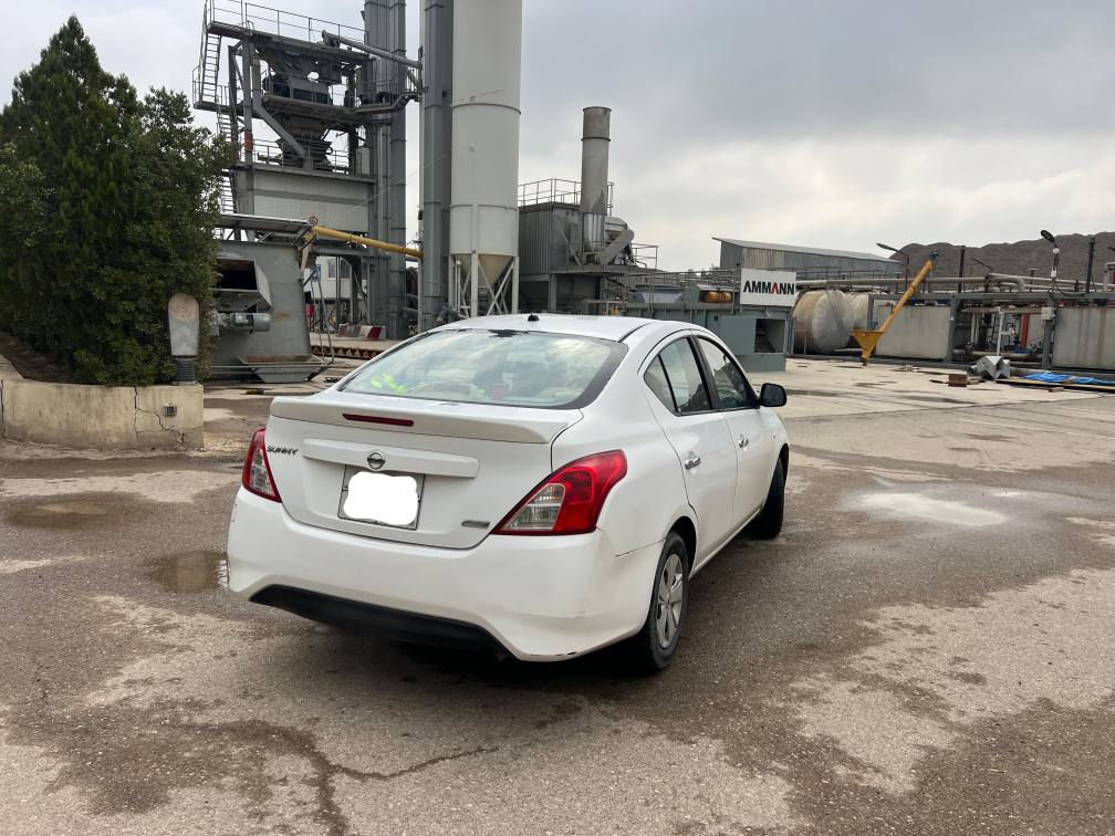 نیسان لاکشمیبای 
مۆدێل ٢٠١٦
٢ پارچە سبوخ ٢ پارچەی کلێر
جەمپی خفیفی پشتی هەیە 
جێیەک تعدیل جێیەک ساردەکوت
هەندەک جێی پەلکی فڕەدایە
سعری ٨٨ وەرەقە و مجال
٤ وەرەقە غرامەی هەیە دوای معاملە دەگەڕێتەوە 
ژ،م: *********** أربيل, العراق
