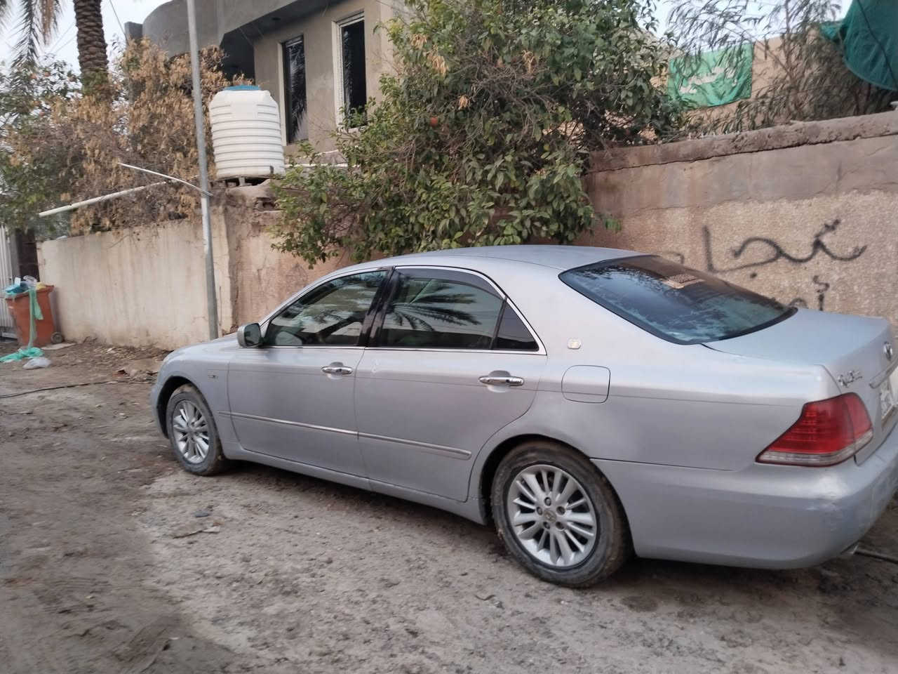 ادوات السعر 32
شاهينه موديل 2005 كص جنطه تبريد تدفئه قطعتين كله جاهزه من كلشي بيه طخه بجاملغ الامامي فقط السعر32 في الحله ***********
