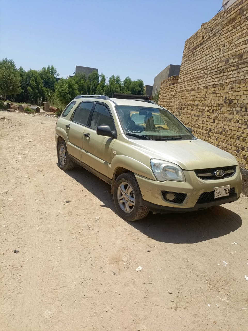 السياره جاهزه برغي مانقصه. تبريده فقط زرف صار عندي بلبوري الداخلي ..غير هاي اتحمل المسئوليه..حداديه تخم تاير كير مكينه گله شغاله وناعمه وتعبان عليه...رقم السياره صدامي. مثني ..الرجال توفه. ولده موجودين جاي يسون بلقسام الشرعي شوكت ما گملو يداورولك مايداورلك اتحمل اني گلشي. عليه غرامه مروريه 200 الف ..وبيه ضربه بجمه كامل بس معدله وجاهزه ترايك اليعجبك سياره ناهيته قفله 65.. ***********
