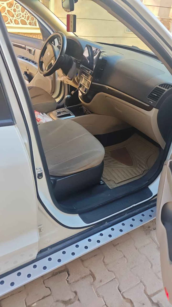 سلام عليكم
سنتافي مديل 12
اربعه سلندر السياره جديده 
السياره فتحه بصمه كير مكينه تبريد كفاله السياره بيها قطعتين تبديل فقط بنيد وجاملغ جهة السايق والباقي كفاله السياره بسم صاحبي ستوه داورها بسمه سنويه 28 كبل داور باسمك الاستفسار فقط ع الخط *********** مكانه ب النجف النجف, العراق
