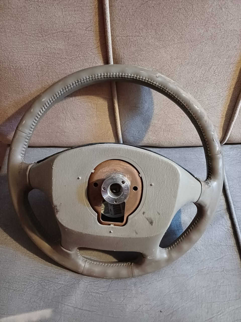 دركه كامله ستيرن ٢٠ الف 

مجالو عدد ٢ مع الوايرات كامل ٢٠ الف 

مجول تك بدون واير ٥ الف 

اريل كهربائي يصعد وينزل مع السويج ٢٠ الف 

واتساب ***********
